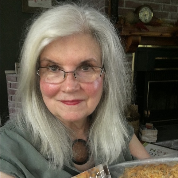 Meet your Posher, Kathleen - Picture 2 of 3